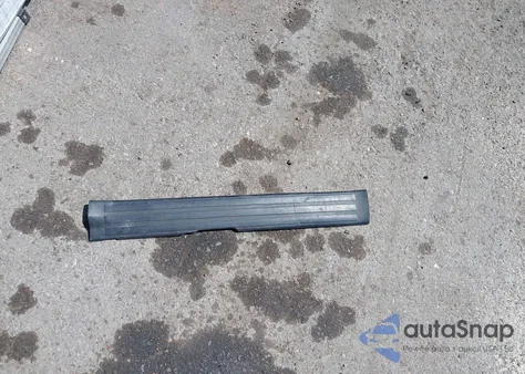 2010 Toyota Tundra Grade V6 z USA, uszkodzony, nr VIN 5TFRU5F1XAX021035